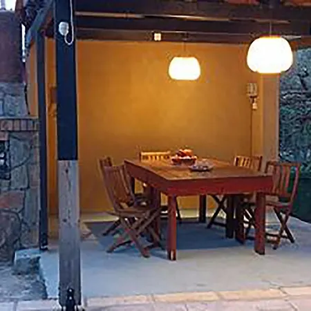 Βίλα George Rhodes *