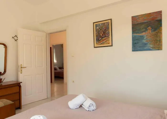 George Rhodes * Αρχάγγελος