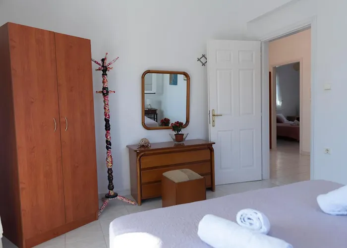 George Rhodes Villa Archangelos (Rhodes)