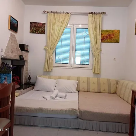 George Rhodes Архангелос