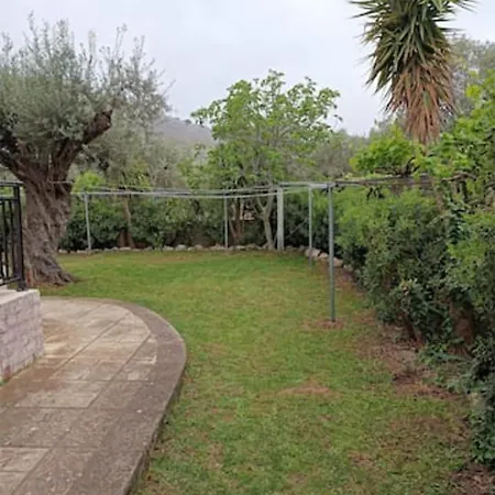 George Rhodes Вилла