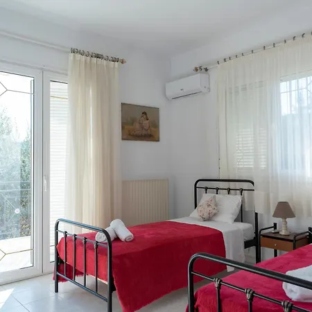 George Rhodes Вилла