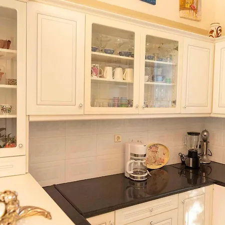 George Rhodes * Архангелос