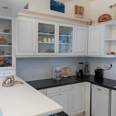 George Rhodes * Архангелос