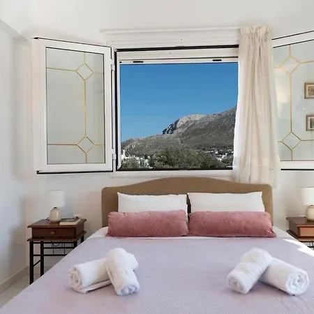 Вилла George Rhodes *